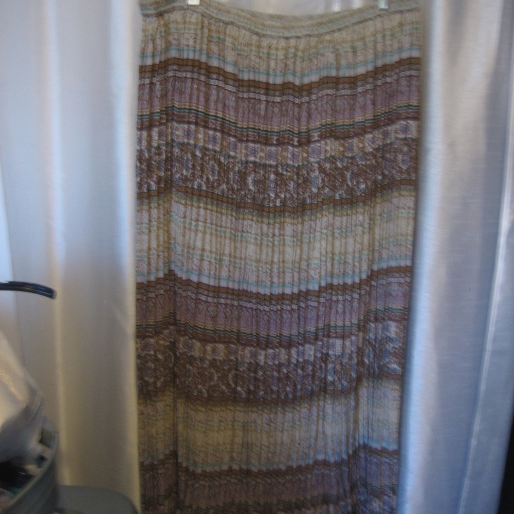 Coldwater Creek Women's Multi Color Elastic Waist Skirt PolyesterSz XL Pre-Owned